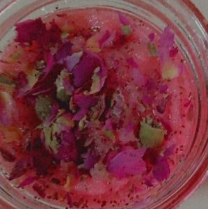 A'Dore Body scrub (Strawberry scented)